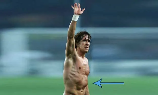 Carles puyol protruding ribs