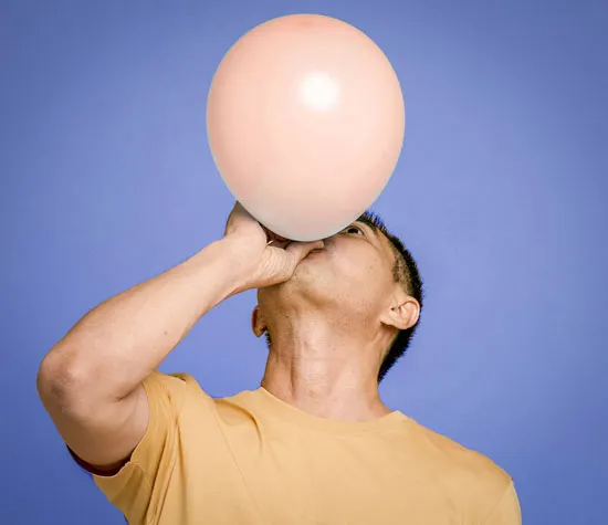 Blowing baloon 2